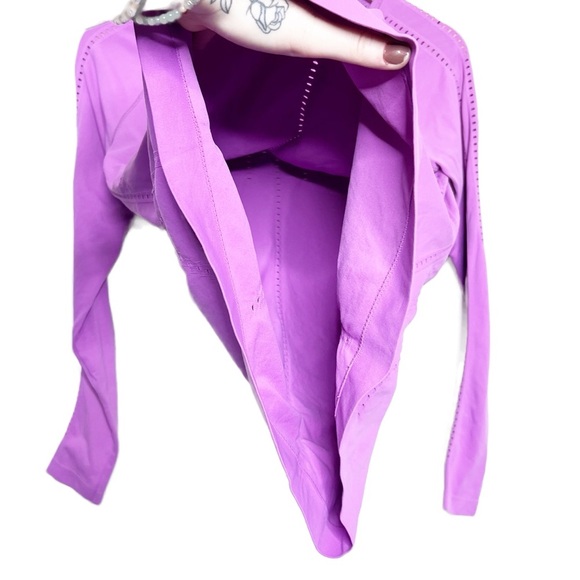 Athleta Women's Purple Vented Long Sleeve Stretch Crewneck Workout Athletic Top - Picture 9 of 16